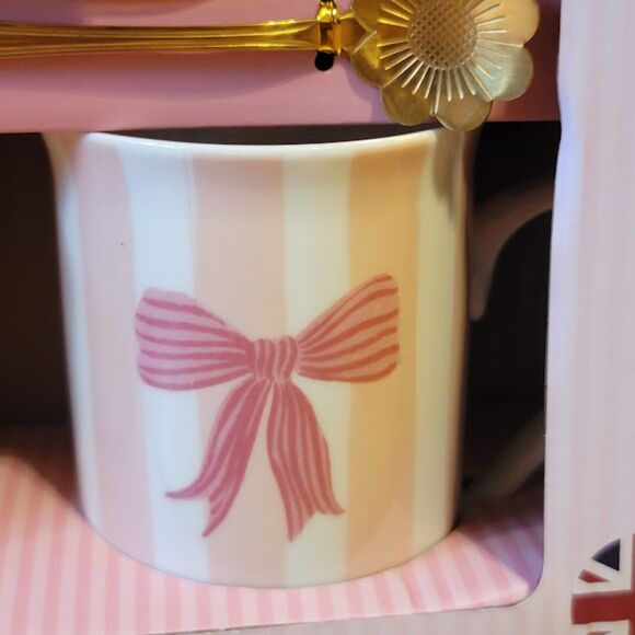 Coquette bow set of two mugs and stirrers Harvest Green Studio - Picture 5 of 6